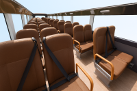 オープントップバス車内